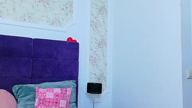 NataliaCroft online show from April 15, 2:21 pm