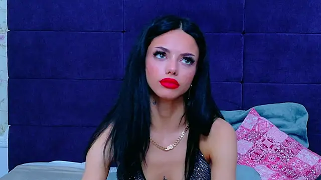 NataliaCroft online show from April 18, 7:07 pm