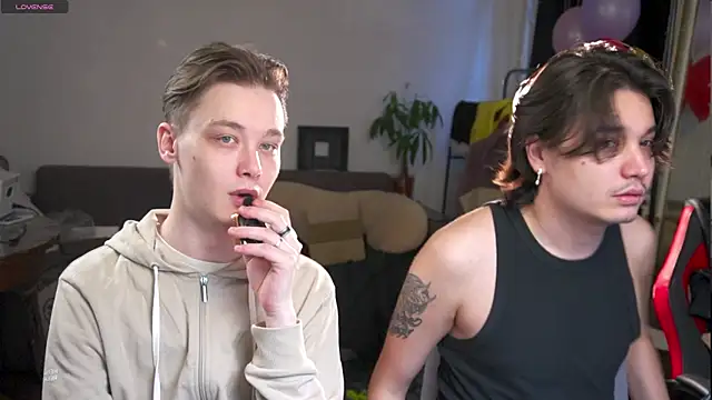 Badtwinkboys online show from March 27, 8:01 am
