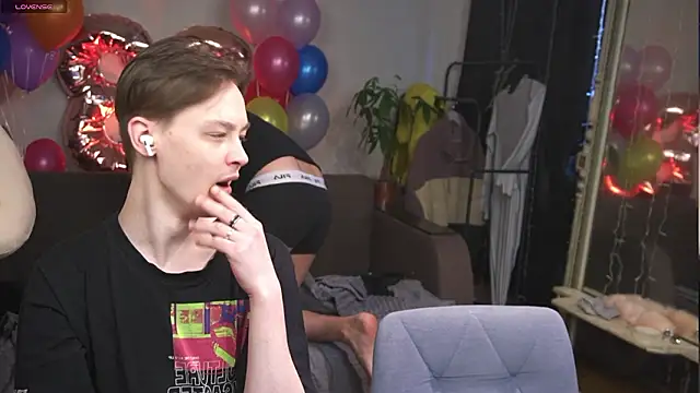 Badtwinkboys online show from March 15, 7:15 am