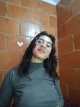 Snapshot of Amanda_x1 chatting on May 22, 7:45 pm Amanda x1 online show from May 22, 7:45 pm