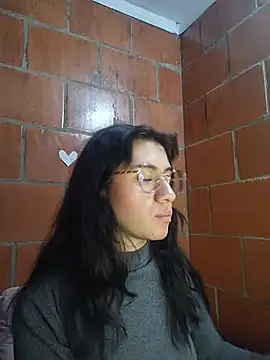 Snapshot of Amanda_x1 chatting on May 20, 7:55 pm Amanda x1 online show from May 20, 7:55 pm