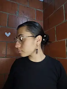Snapshot of Amanda_x1 chatting on June 9, 9:05 pm Amanda x1 online show from June 9, 9:05 pm