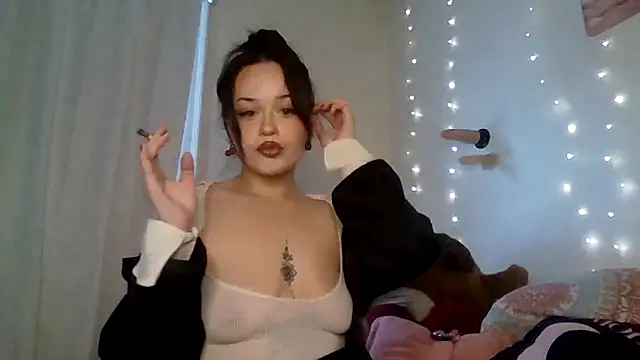 mariaxlovee online show from March 13, 5:18 pm