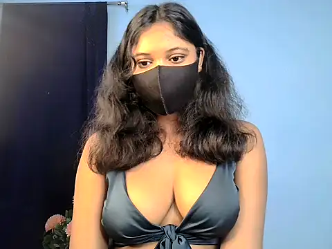 KASHISH SINGH  online show from April 4, 12:56 pm