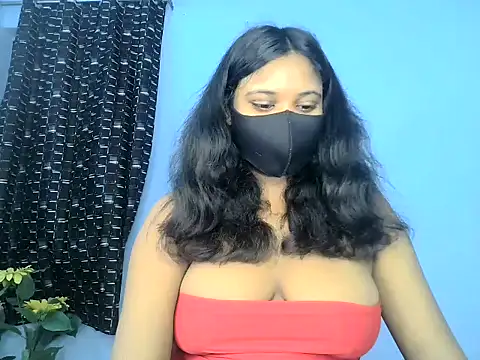 KASHISH SINGH  online show from June 24, 9:12 pm