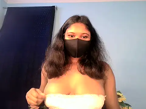 KASHISH SINGH  online show from March 10, 8:02 pm