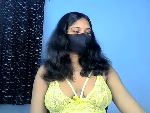 KASHISH SINGH  online show from June 15, 2:06 pm