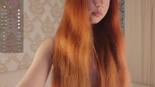 foxy bloomm online show from July 19, 5:10 pm