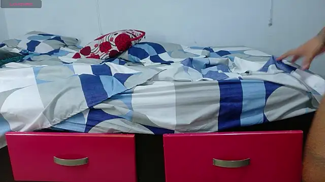 sexysofiaaa online show from March 8, 10:13 pm