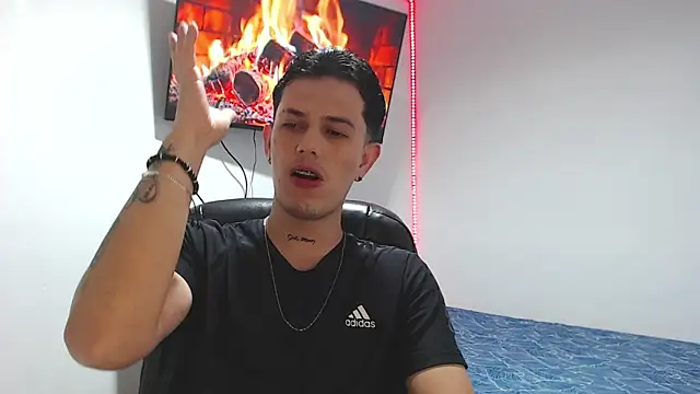 JUAN CAMILOXXX online show from April 7, 3:52 am