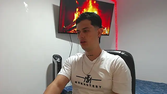 JUAN CAMILOXXX online show from April 5, 3:46 am