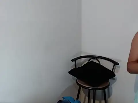 Snapshot of Brian_XXX chatting on May 21, 9:34 pm Brian XXX online show from May 21, 9:34 pm