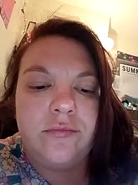 Sluttynoel online show from March 31, 9:06 pm