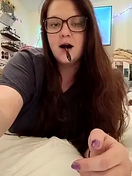 Sluttynoel online show from April 12, 1:09 am