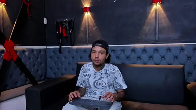 Angelo Blessed online show from May 15, 7:23 pm