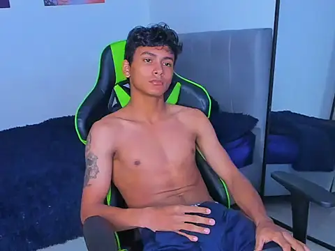 PaulTallx online show from March 9, 8:12 pm