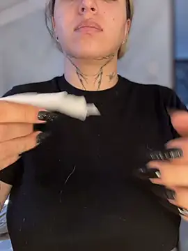 CarolQueen1  online show from March 19, 12:49 pm