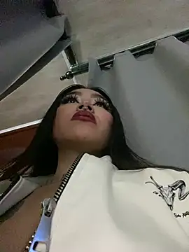 NATHASHA EC online show from April 22, 1:07 pm