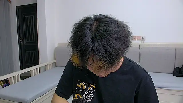 icecream-002 online show from March 13, 10:20 am