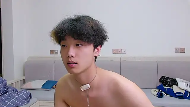 icecream-002 online show from April 2, 7:15 am