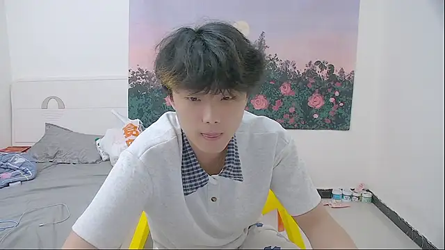 Snapshot of icecream-002 chatting on May 25, 12:59 pm icecream-002 online show from May 25, 12:59 pm