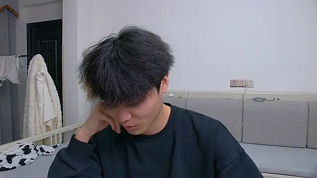 icecream-002 online show from March 23, 10:04 am