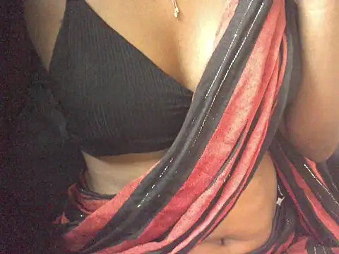 Couplehot00 online show from June 11, 6:32 am
