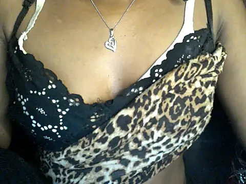 Couplehot00 online show from April 8, 7:15 pm