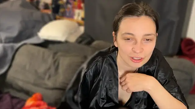 hello katieex online show from March 20, 9:05 pm