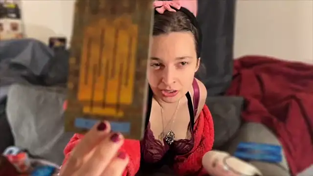 hello katieex online show from April 21, 8:04 pm