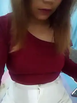 Snapshot of Sweet-cum425 chatting on May 17, 5:46 pm Sweet-cum425 online show from May 17, 5:46 pm