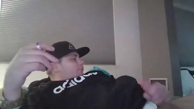 Snapshot of occasionalride1 chatting on March 15, 4:52 am occasionalride1 online show from March 15, 4:52 am