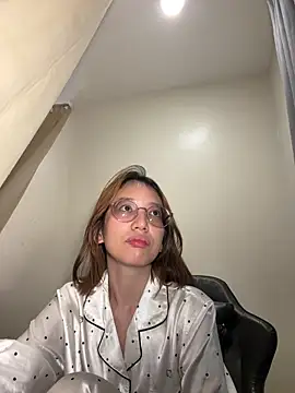 parker pixie online show from April 30, 4:03 pm