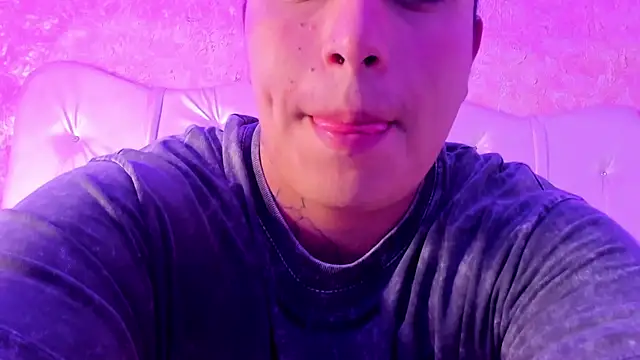 ThomasThundr online show from March 19, 6:02 am