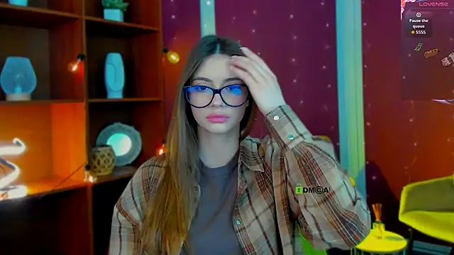 mia bamby1 online show from April 12, 5:33 am