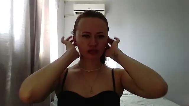 Whisper Of Desire online show from March 13, 11:59 am