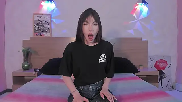 KittyVelve online show from April 14, 12:32 pm