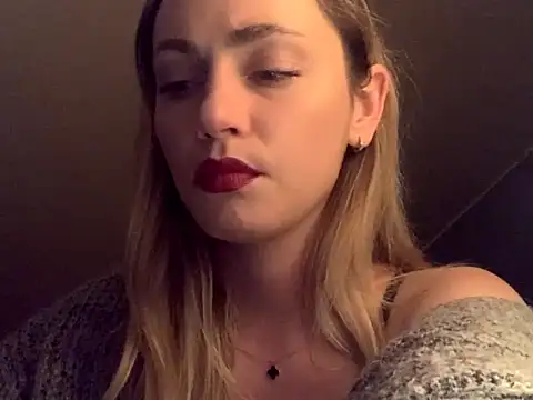 ScarlettSensitive online show from March 16, 9:06 pm