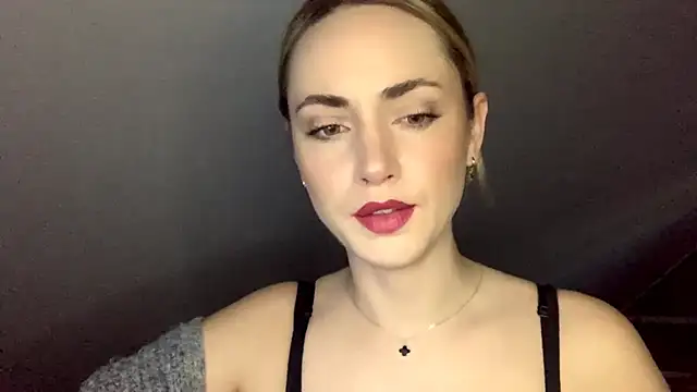 ScarlettSensitive online show from May 21, 6:22 am