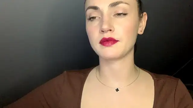 ScarlettSensitive online show from May 5, 9:18 pm