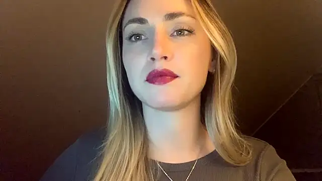 ScarlettSensitive online show from March 29, 8:21 pm