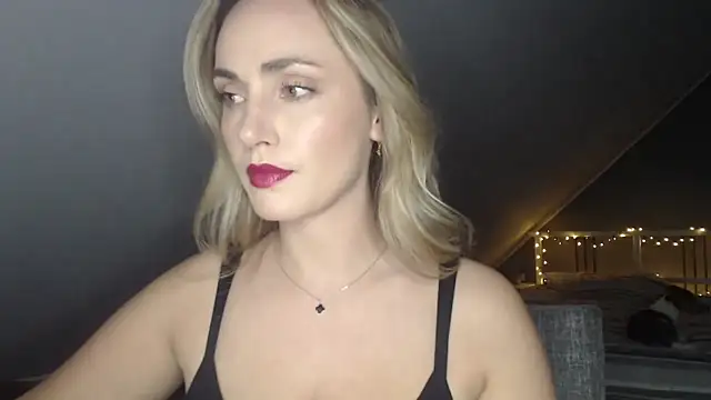 ScarlettSensitive online show from June 2, 7:14 pm