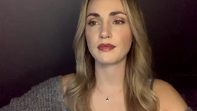 ScarlettSensitive online show from April 17, 8:22 pm