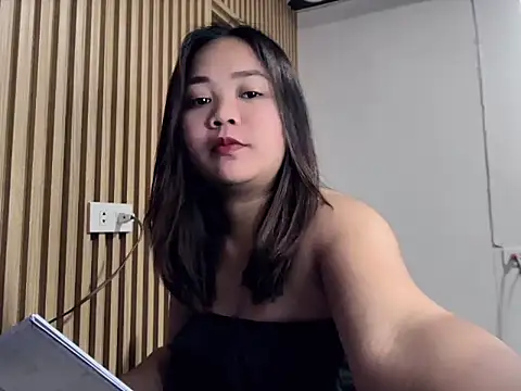  georgiax  online show from April 19, 4:30 pm