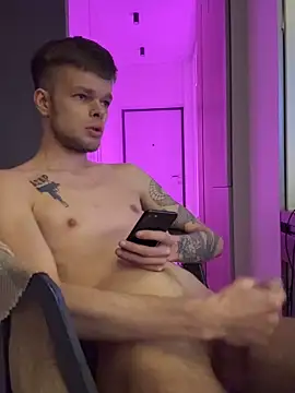 gentle-mikey online show from April 18, 7:40 pm