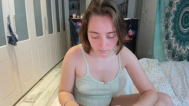 LiaSasha online show from April 29, 8:37 pm