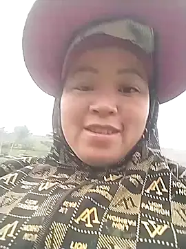 Min-in online show from April 22, 9:05 am