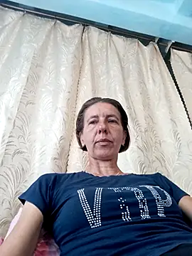 Snapshot of Tania9876 chatting on July 13, 7:29 am Tania9876 online show from July 13, 7:29 am