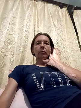 Snapshot of Tania9876 chatting on July 15, 7:32 pm Tania9876 online show from July 15, 7:32 pm